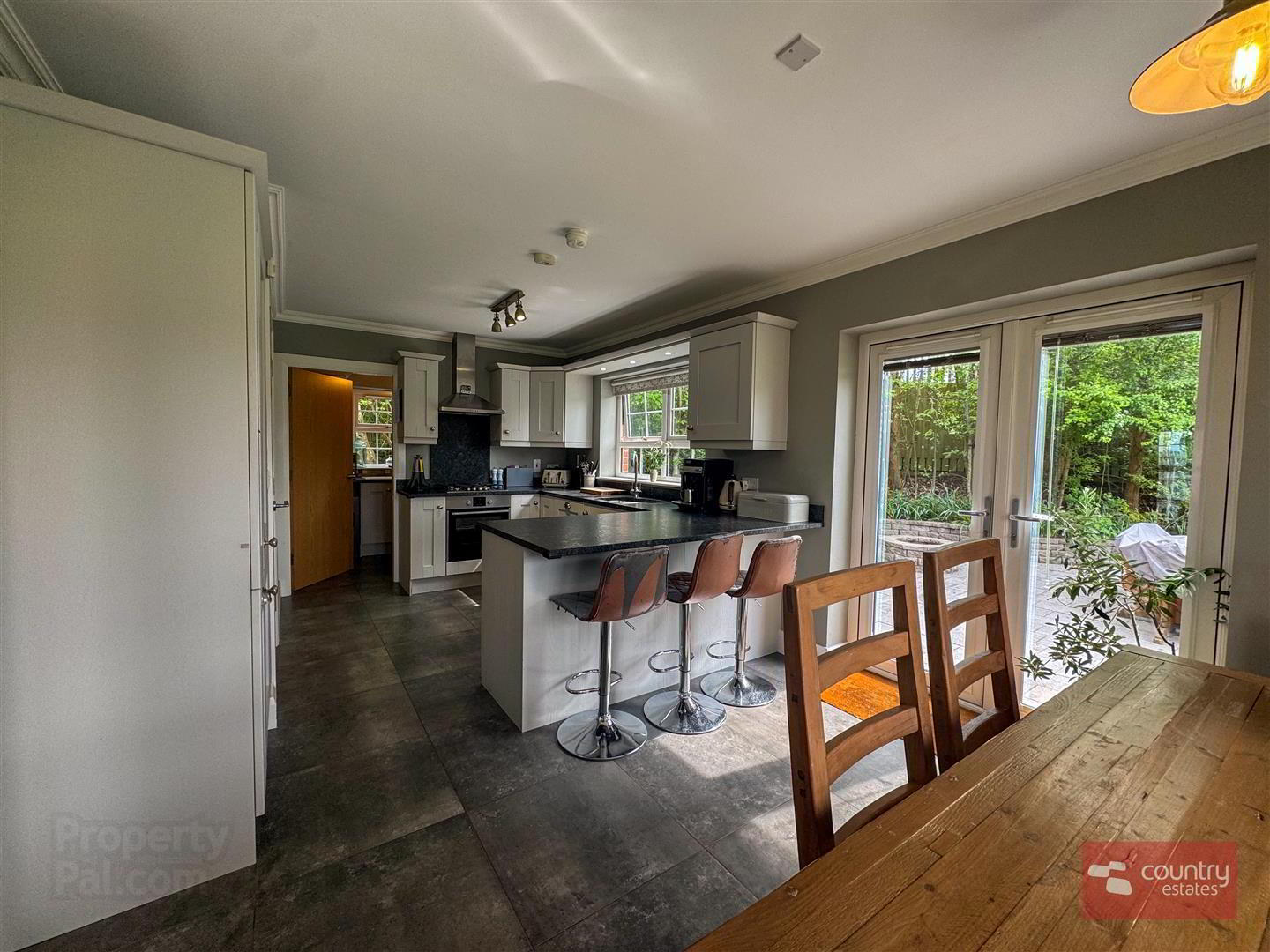 48 Springhill Meadows 18 of 39