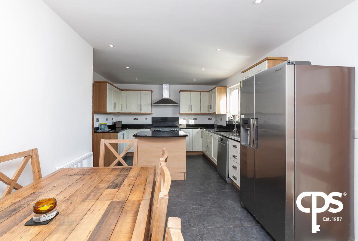 4 Mountfield Drive 8 of 24