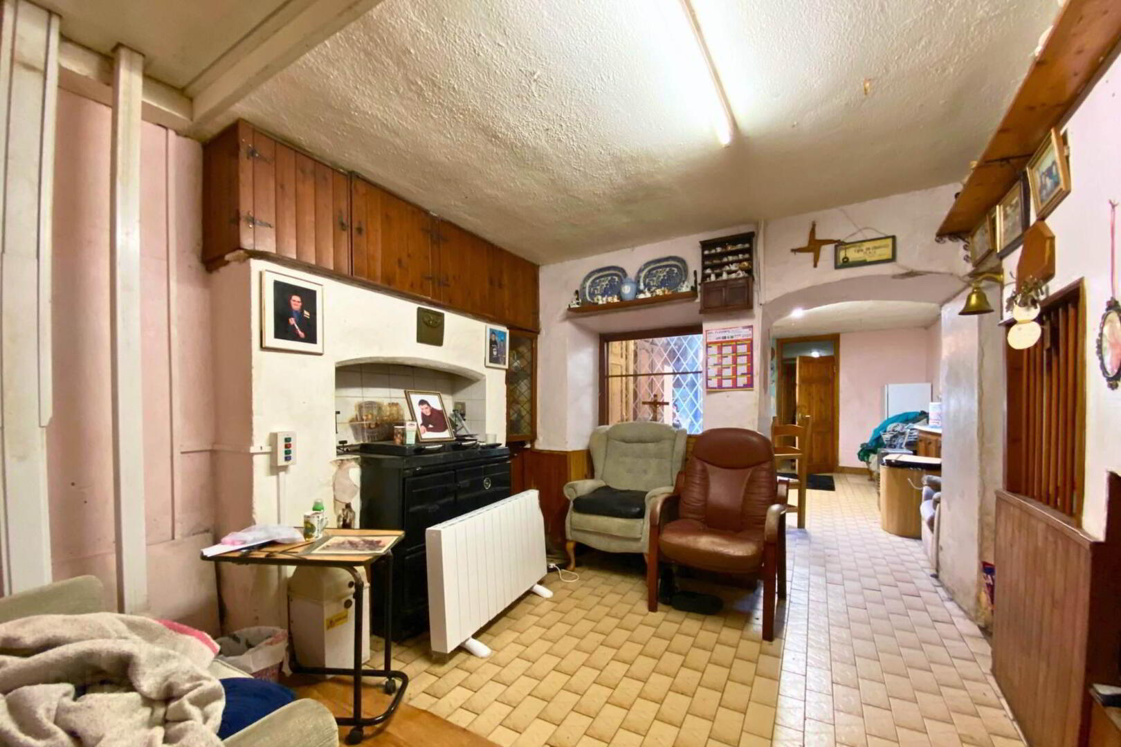 14 Sarsfield Street 2 of 9