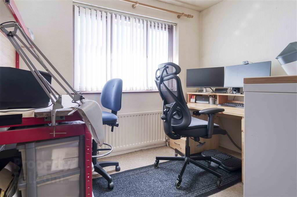 47b Halfpenny Gate Road 11 of 22