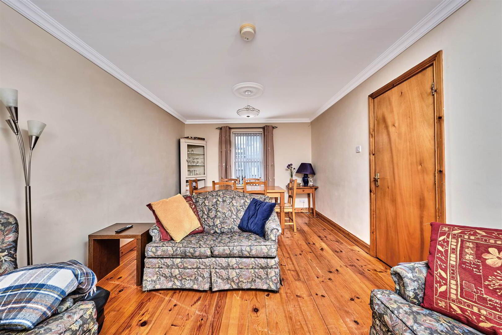 3 West Court 6 of 27
