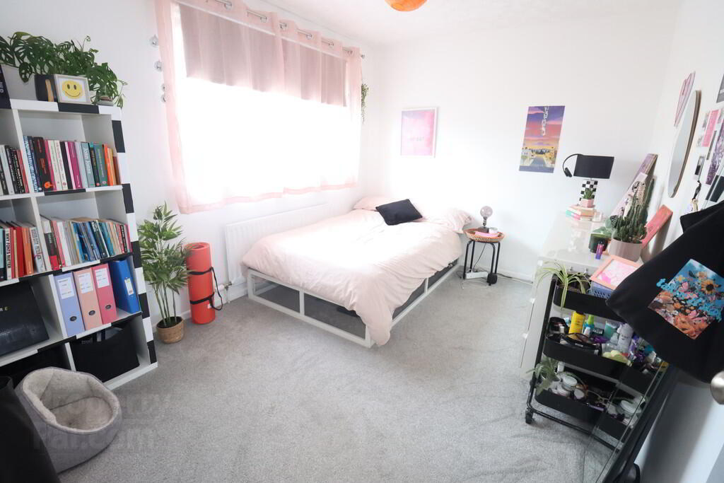 35b Kings Avenue 8 of 14