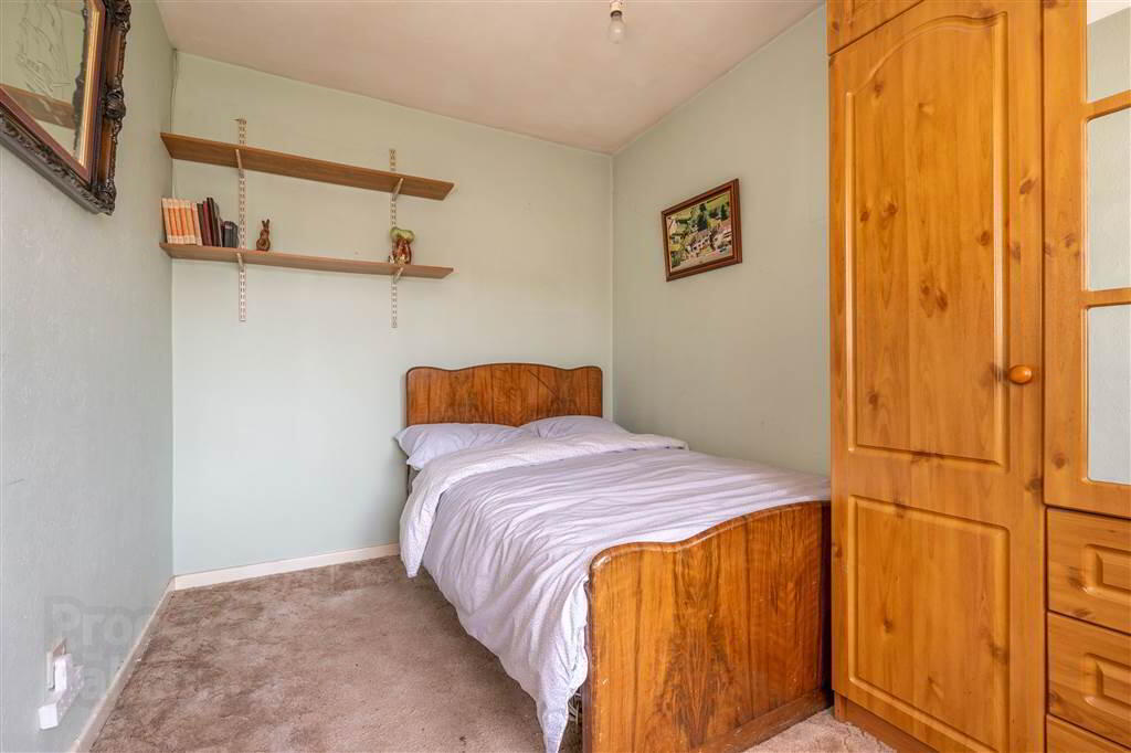 2 Brigadie Avenue 26 of 35