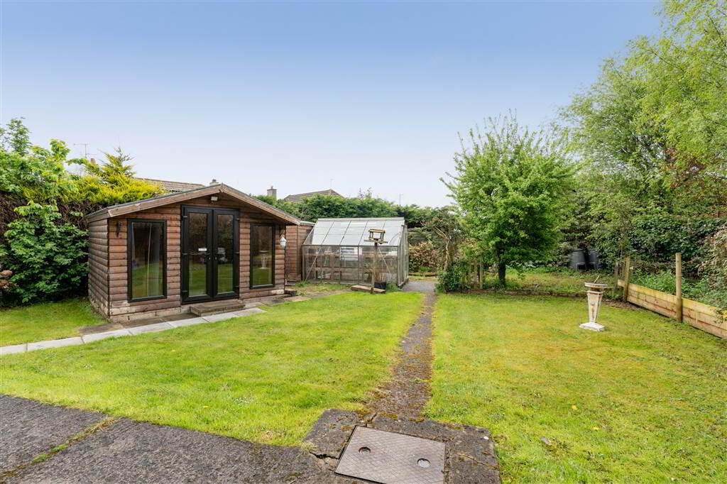 2 Brigadie Avenue 32 of 35