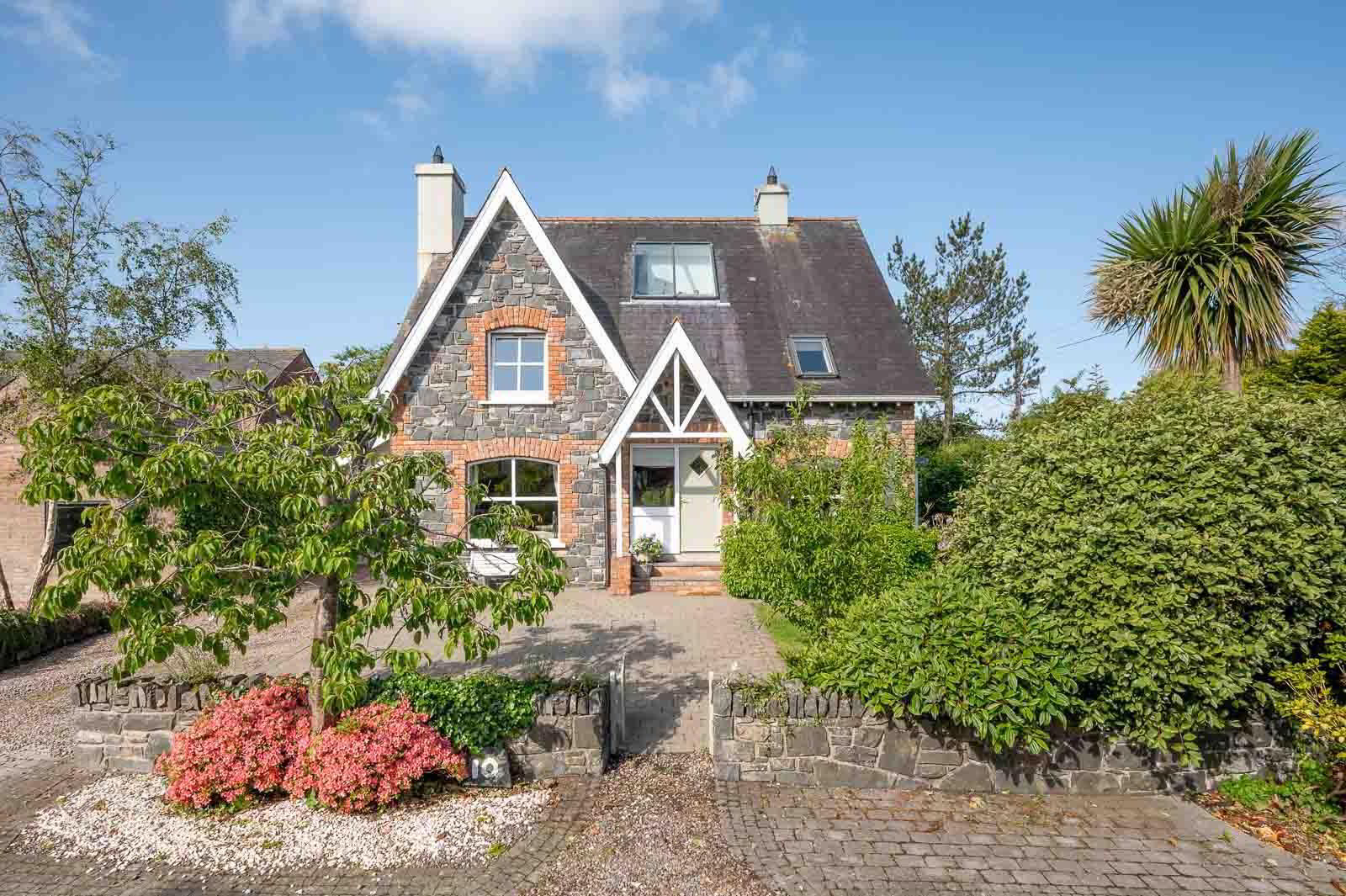 10 Stockbridge Road 1 of 31