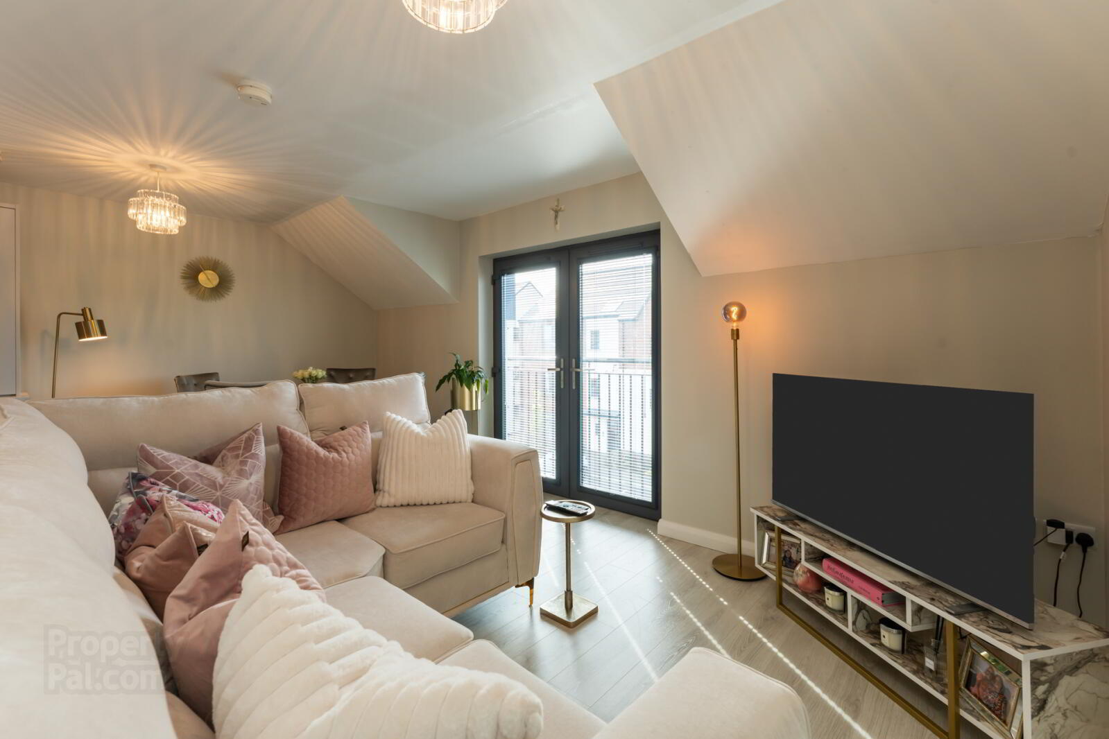 Apartment 42 Cotton Hall 5 Faulkner Road 8 of 20
