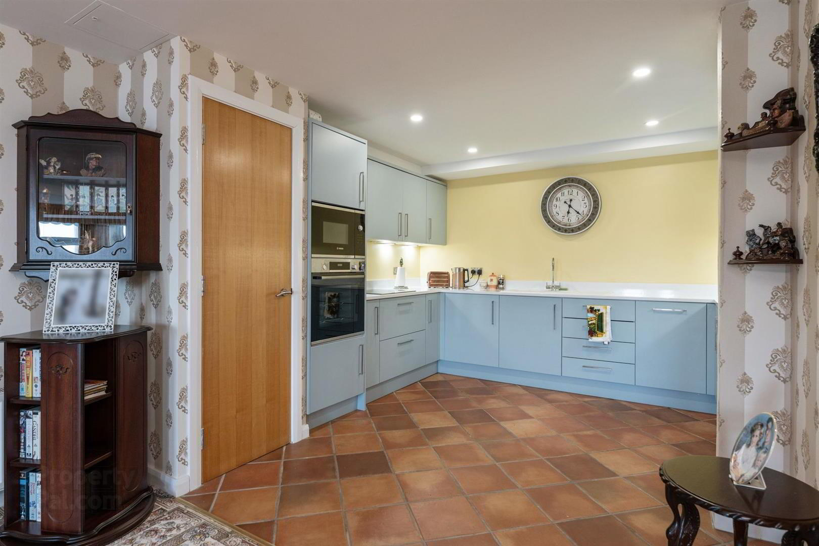 Apt 1 Ballyholme View, 262 Seacliff Road 13 of 24
