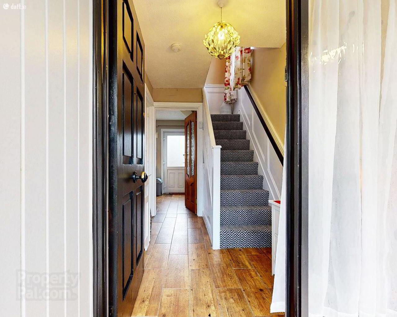 31 Glasmore Park 2 of 23