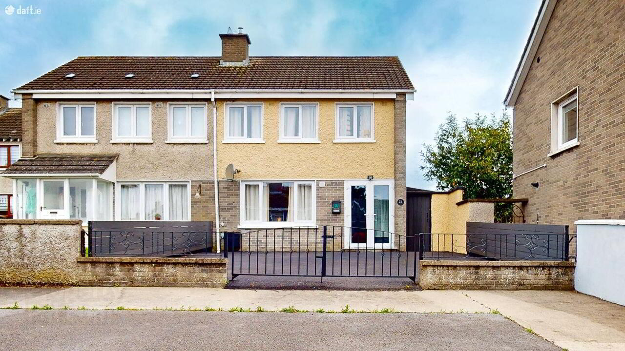 31 Glasmore Park 1 of 23