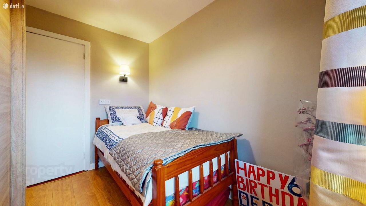 31 Glasmore Park 18 of 23