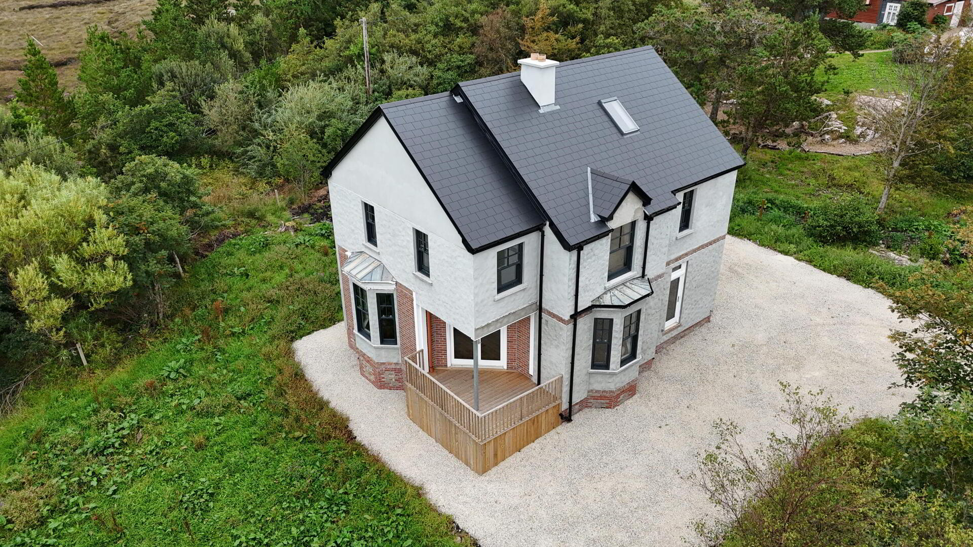 House On, C. 7 Acres Belcruit Mountain 2 of 41