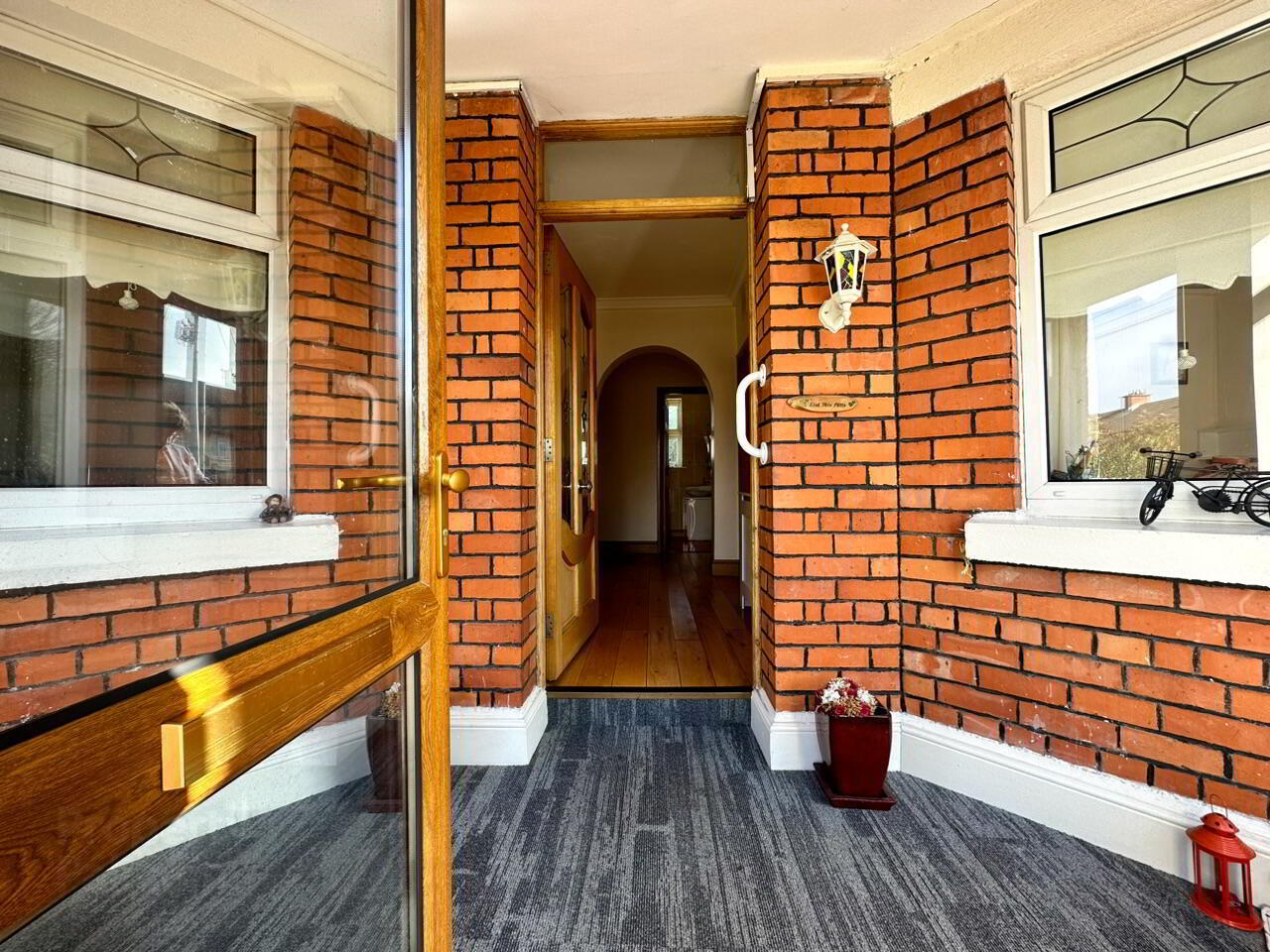 1 Grove Road 4 of 17