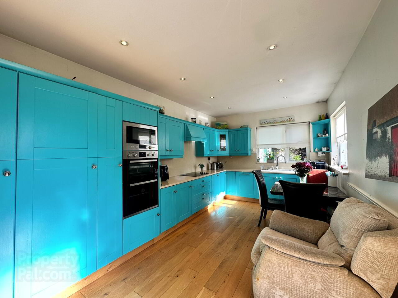1 Grove Road 8 of 17