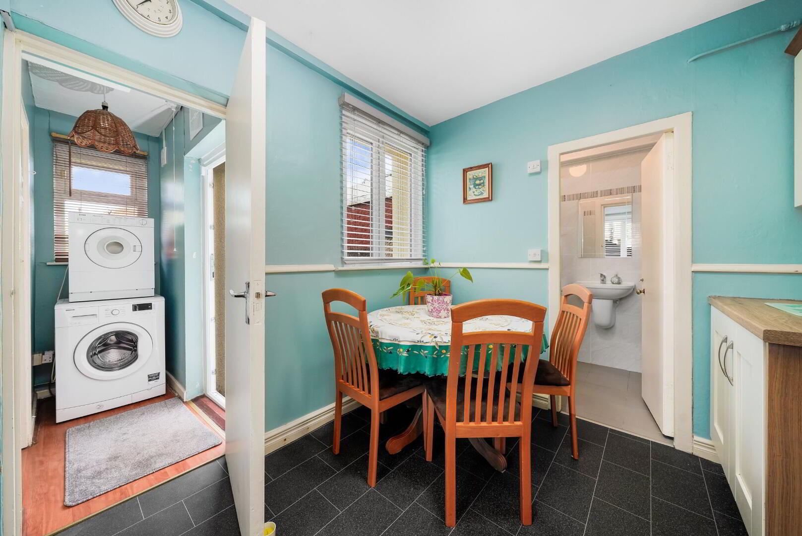 178 Cremona Road 7 of 25
