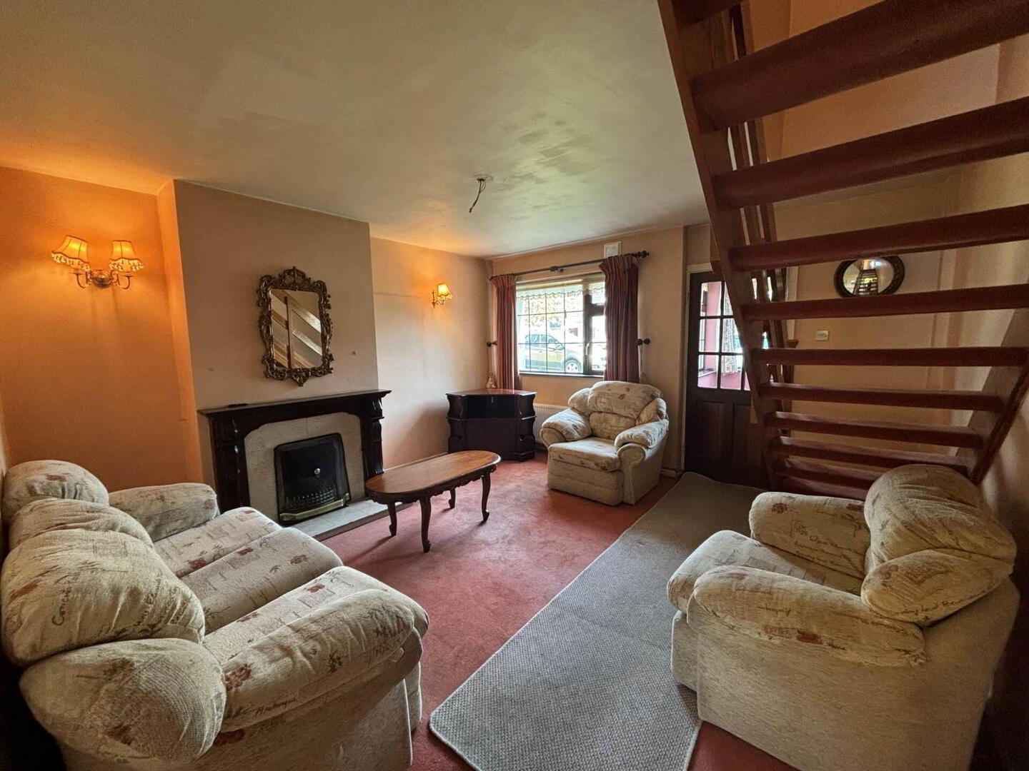 54 Russell Court 4 of 22
