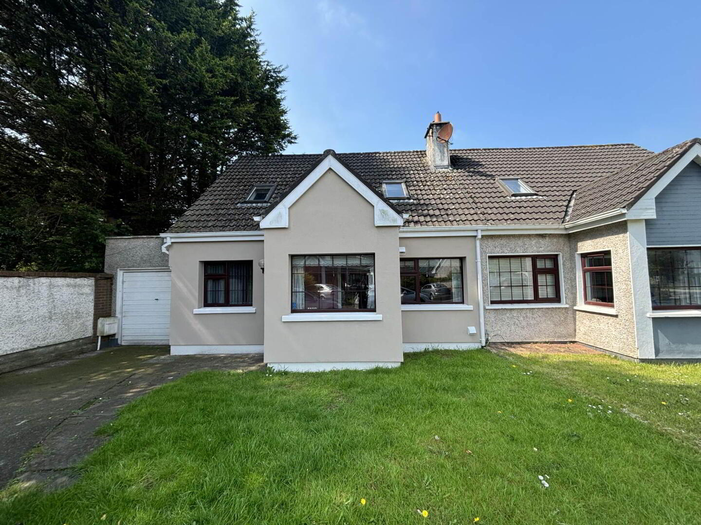54 Russell Court 1 of 22