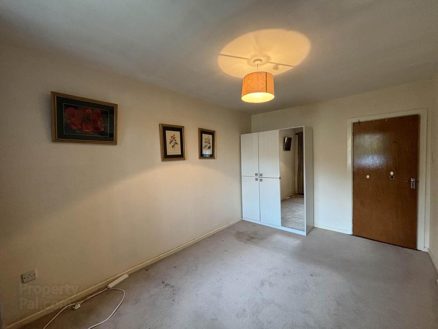 54 Russell Court 11 of 22