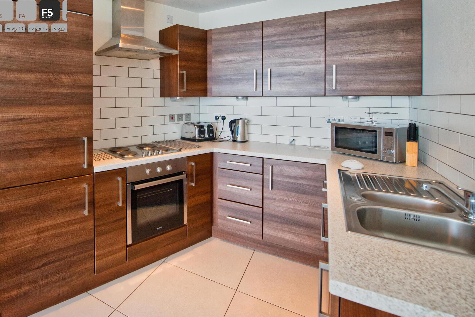15-08 The Obel Tower, 62 - 66 Donegal Quay 3 of 11