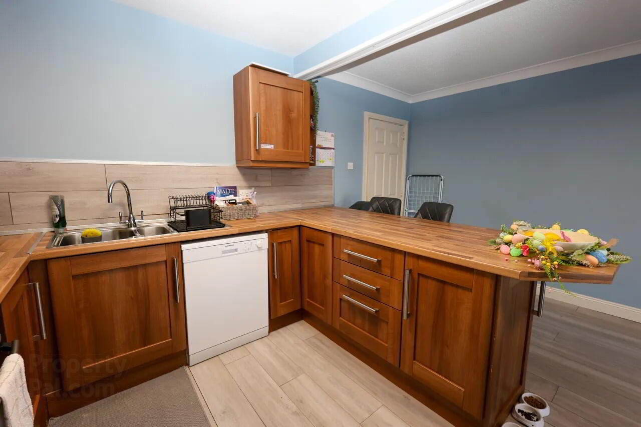 19 Ashefield 7 of 12