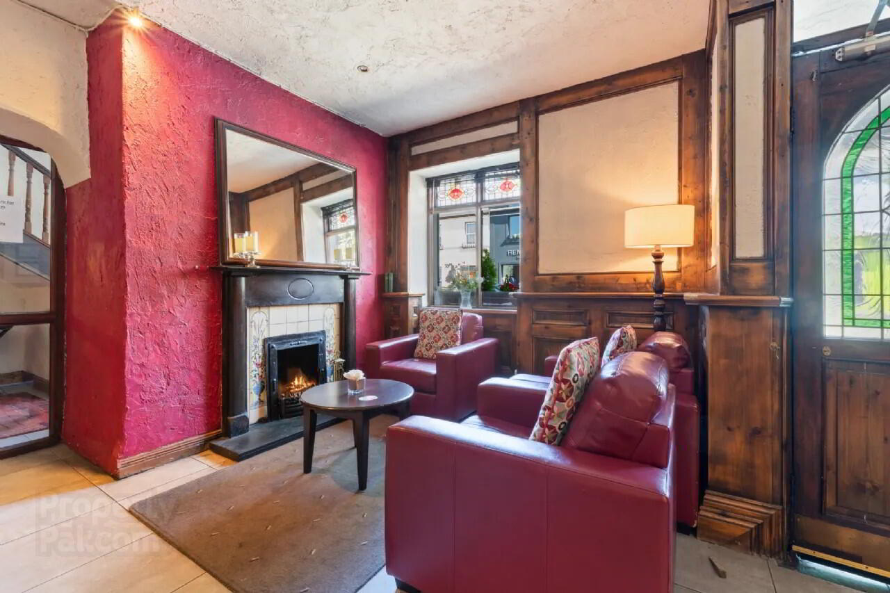 The Western Hotel, Dalton Street 5 of 53