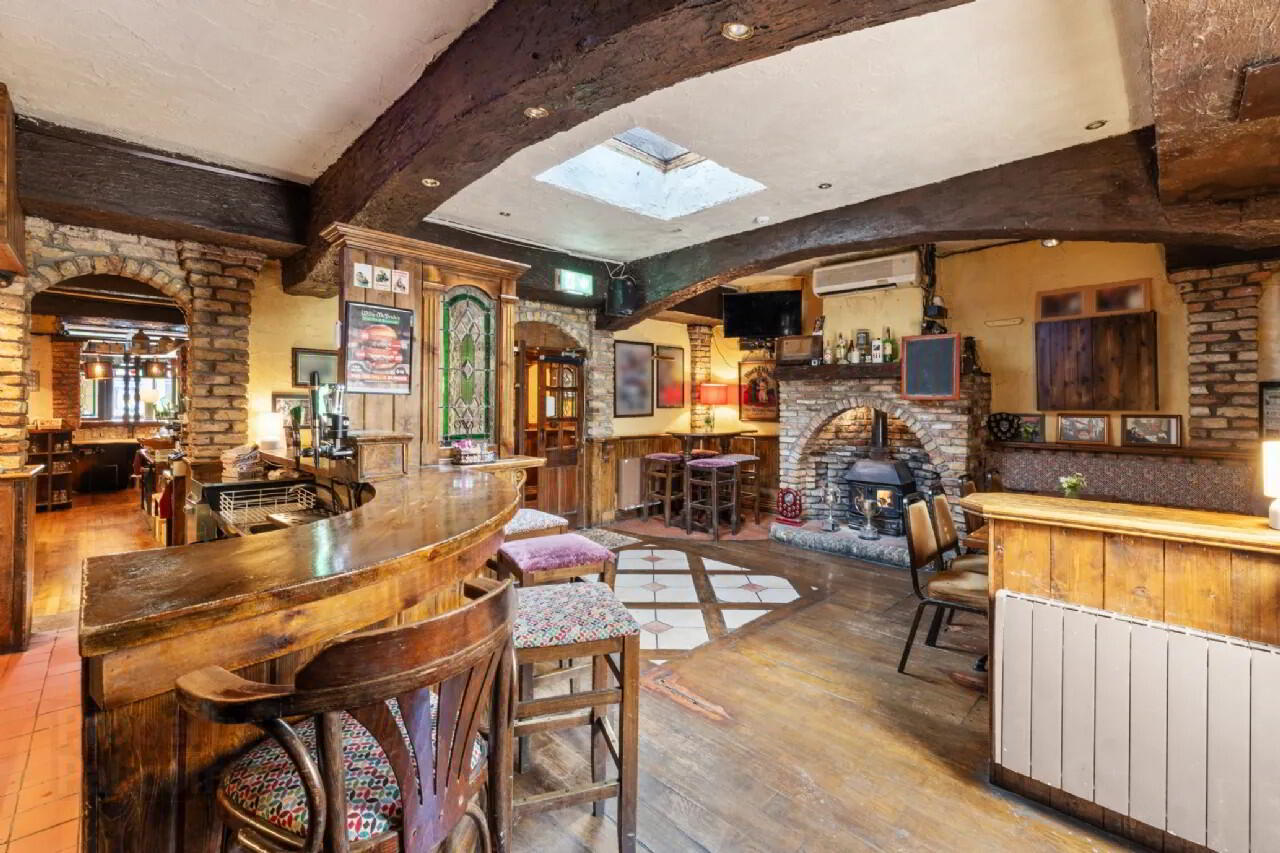 The Western Hotel, Dalton Street 10 of 53