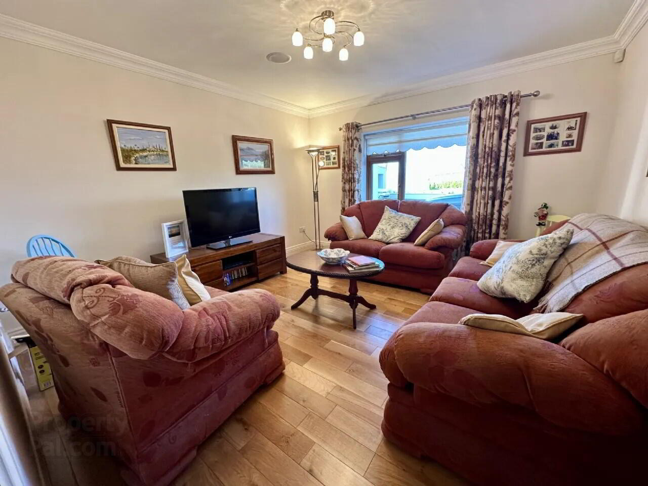 Glynsk House, Ballymoneen 14 of 54