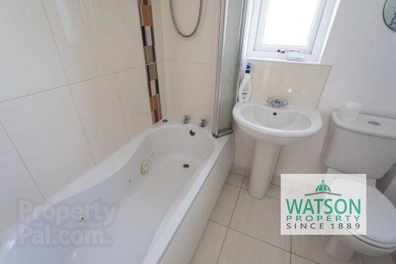 28 Silverstream Crescent 15 of 17