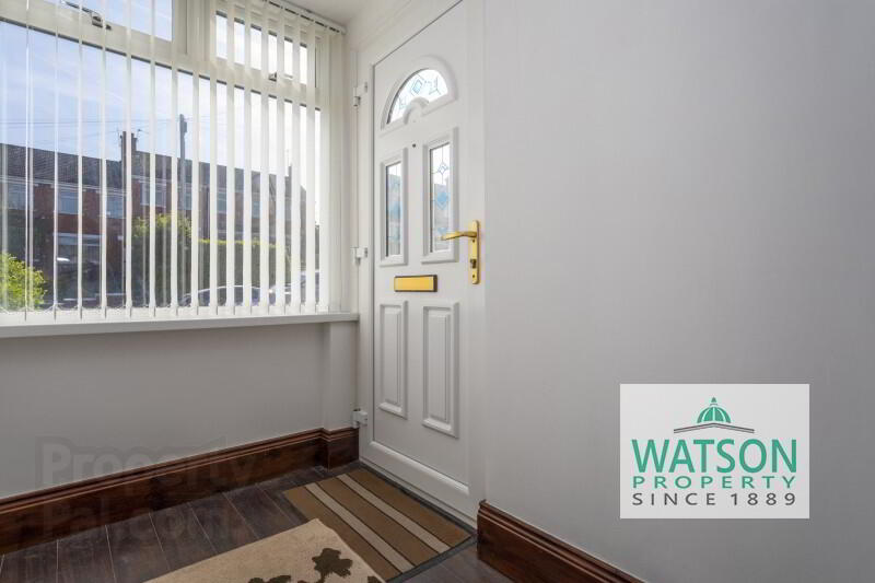 28 Silverstream Crescent 3 of 17