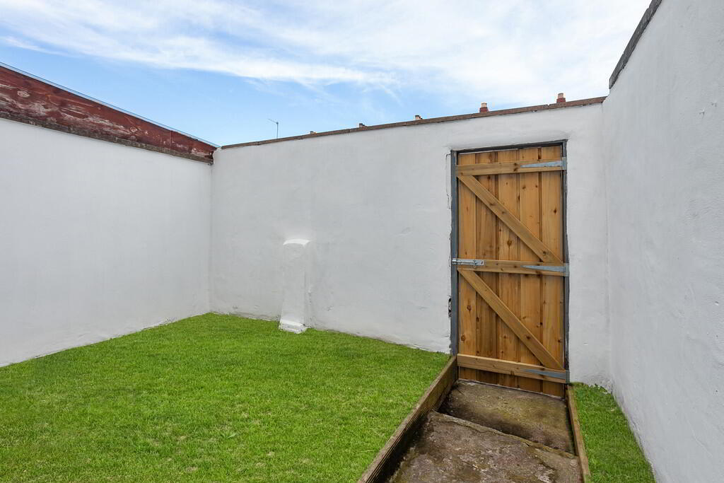 43 Lisburn Avenue 17 of 18