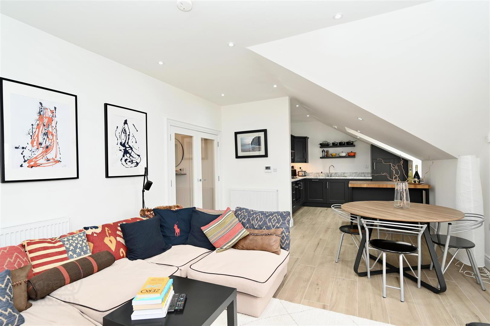 Apt 6, 15 Ballantine Square 12 of 31