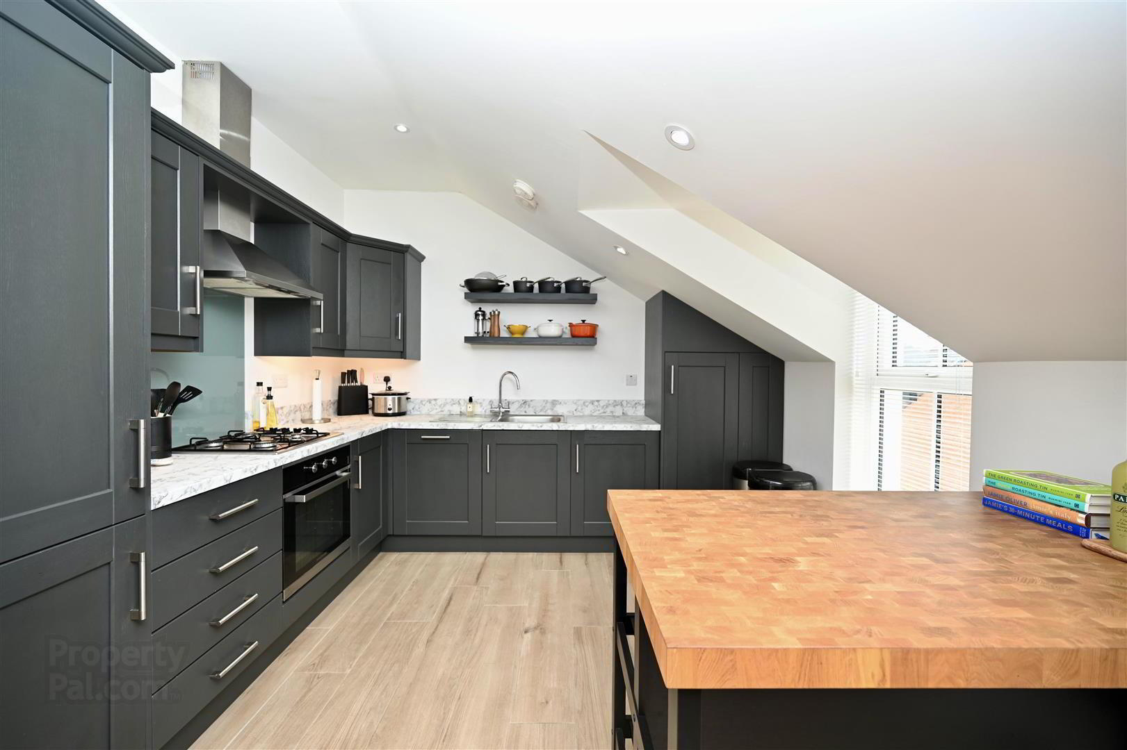 Apt 6, 15 Ballantine Square 13 of 31