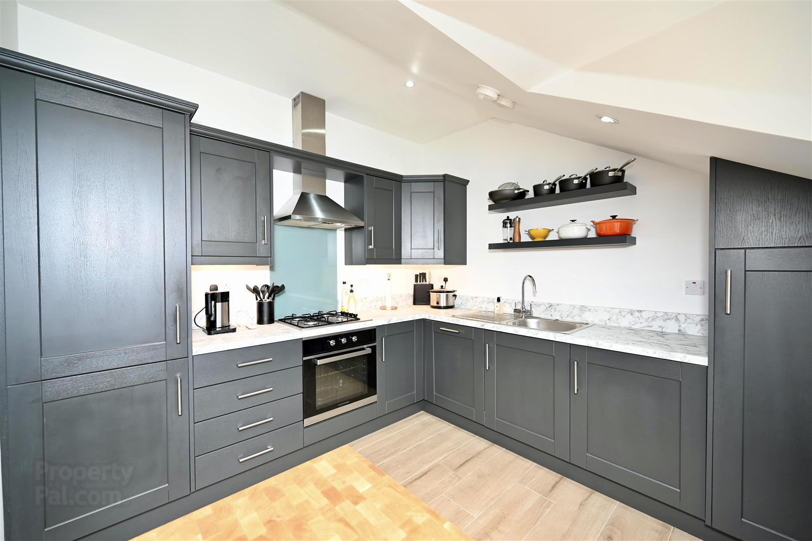 Apt 6, 15 Ballantine Square 14 of 31