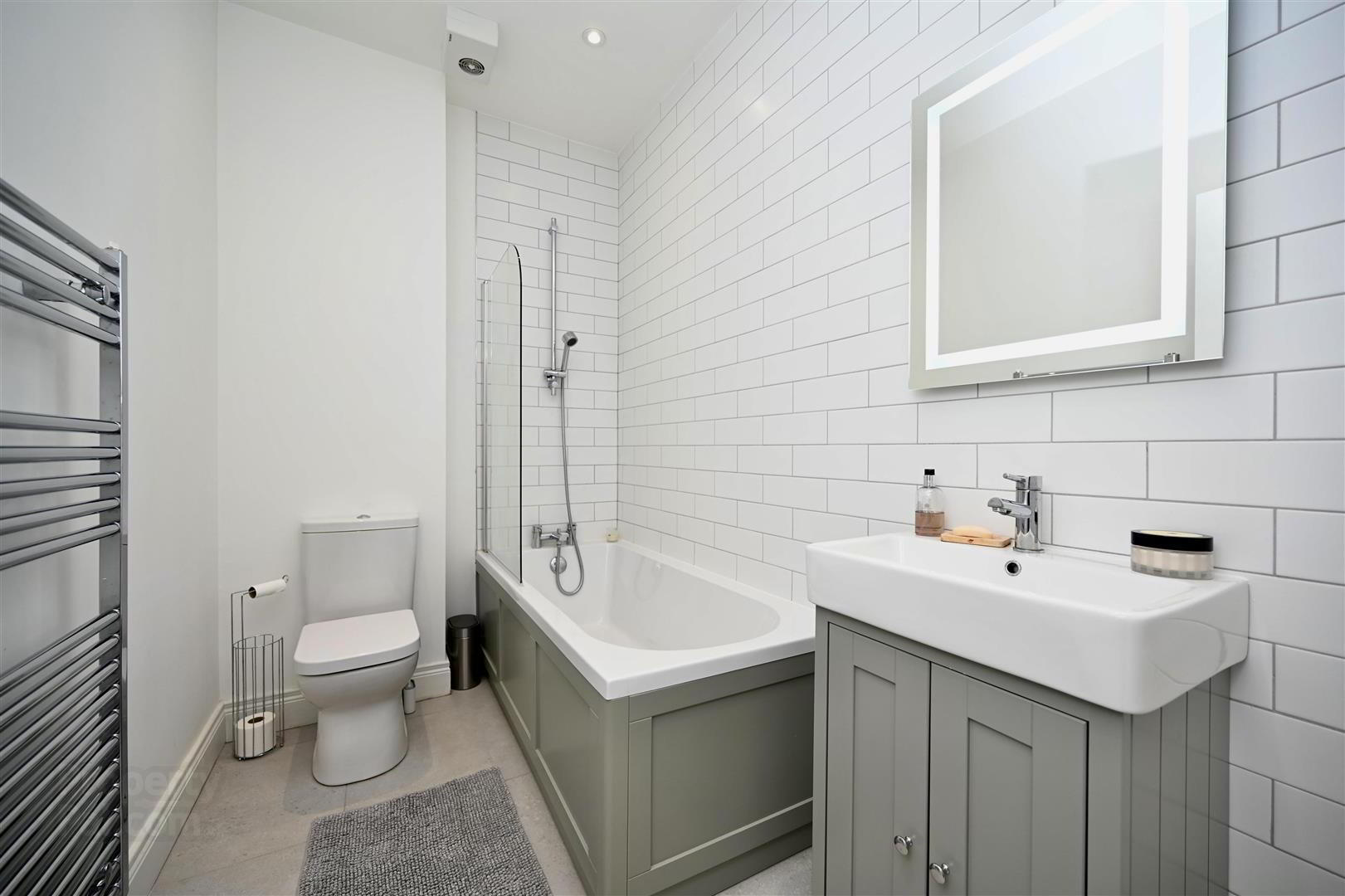 Apt 6, 15 Ballantine Square 24 of 31