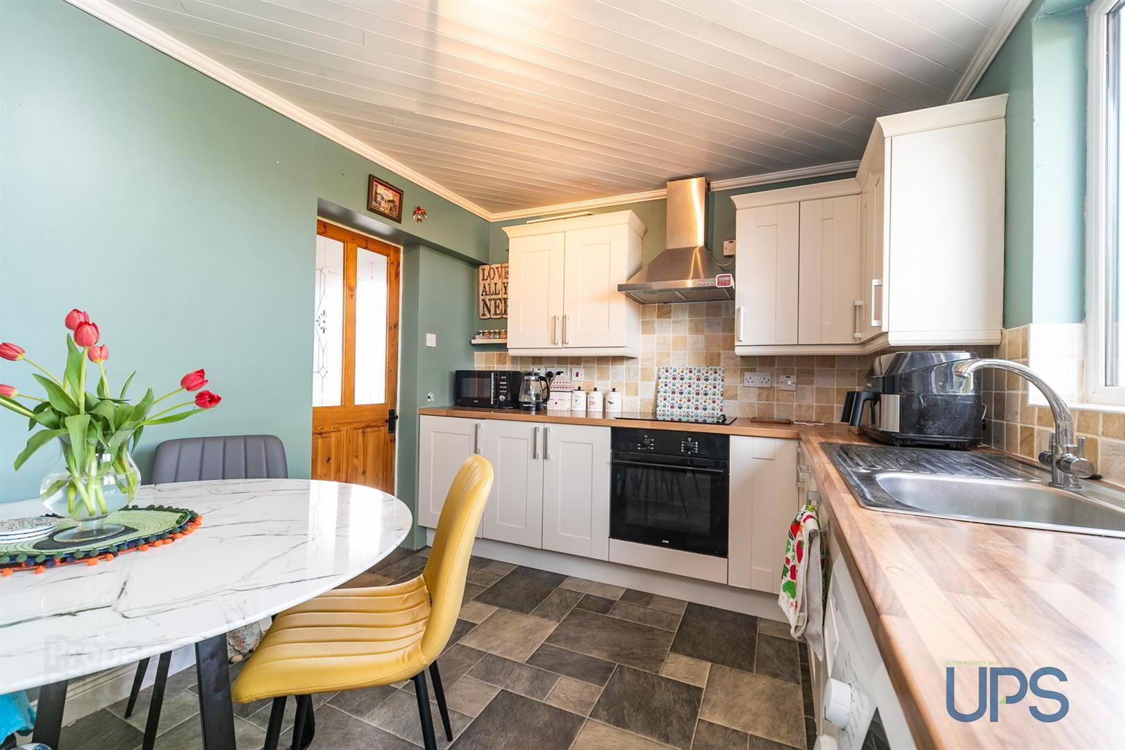 15 Andersonstown Crescent 7 of 22