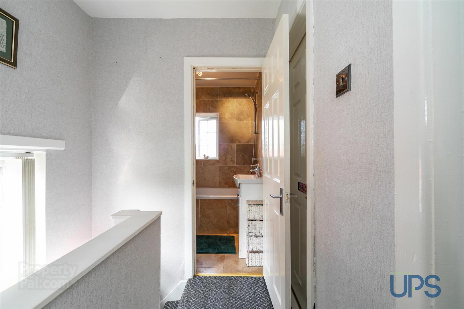 15 Andersonstown Crescent 10 of 22