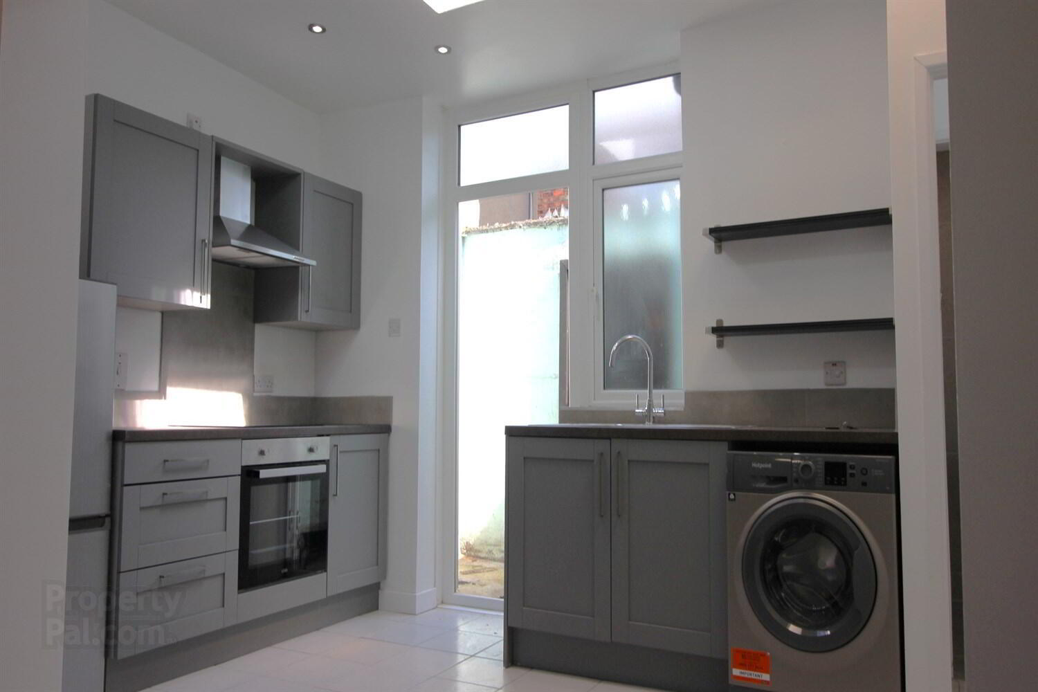 6 Egeria Street 5 of 9