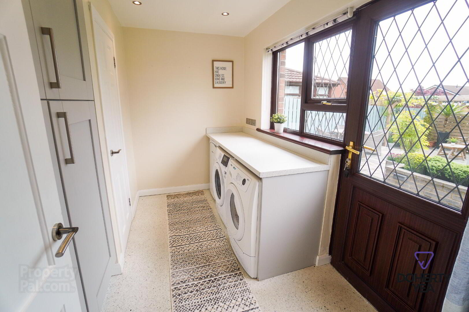 21 Craigs Road 8 of 19