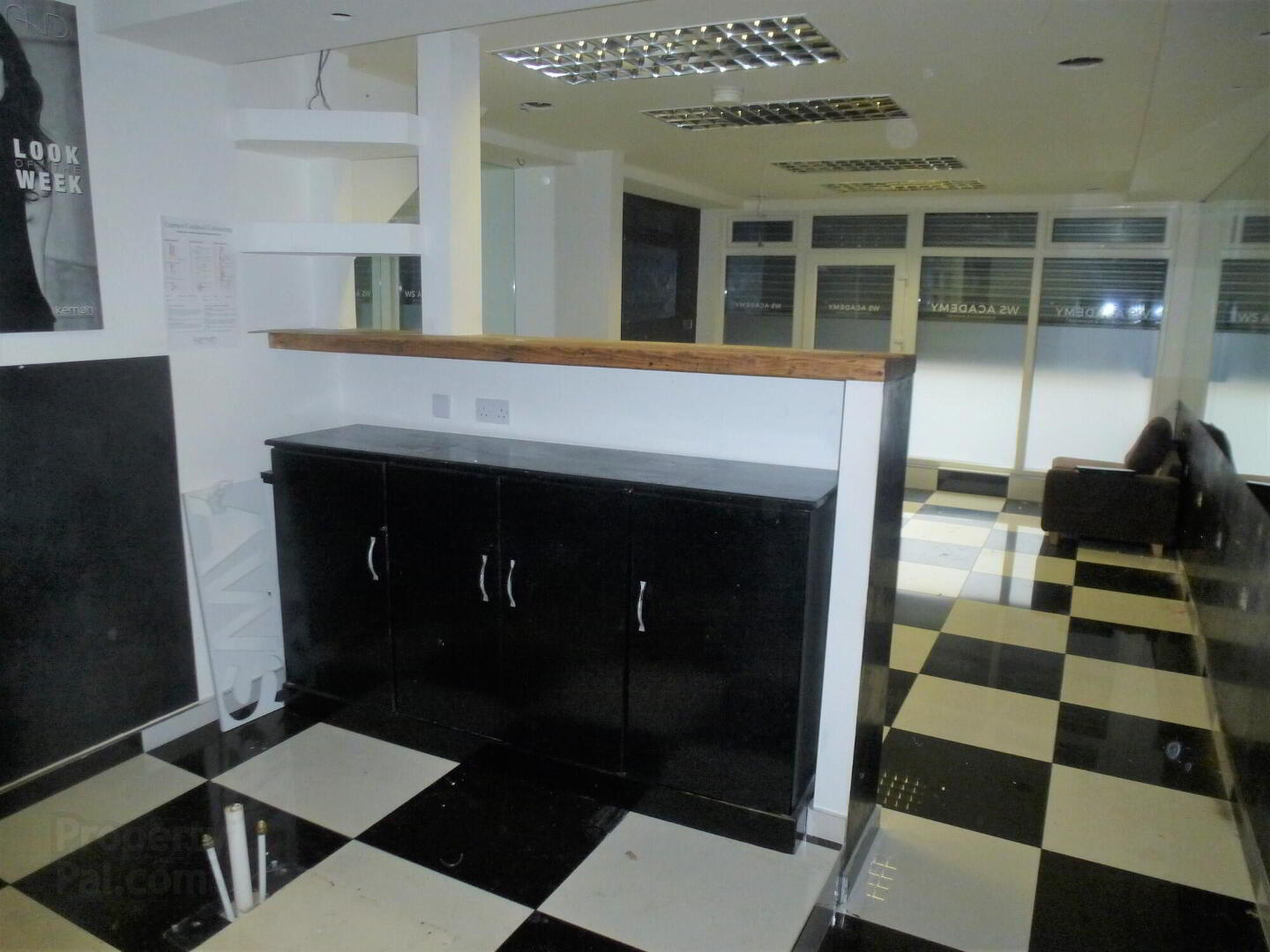 83 Ballygomartin Road 4 of 5