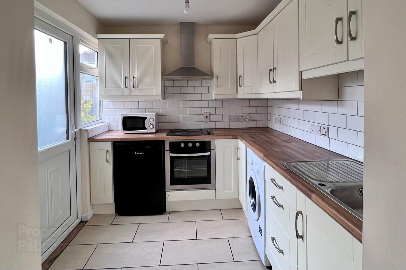 86 Armagh Road 6 of 12