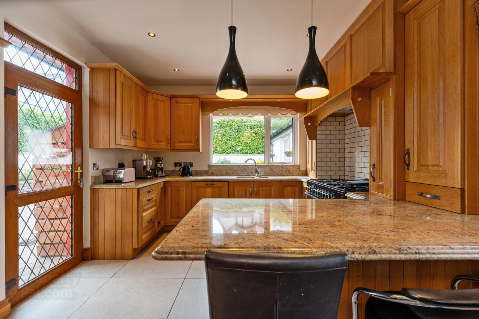 604 Antrim Road 13 of 37