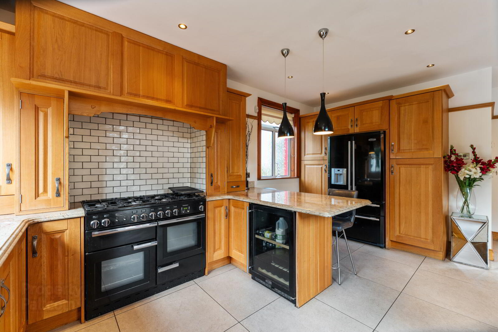 604 Antrim Road 15 of 37