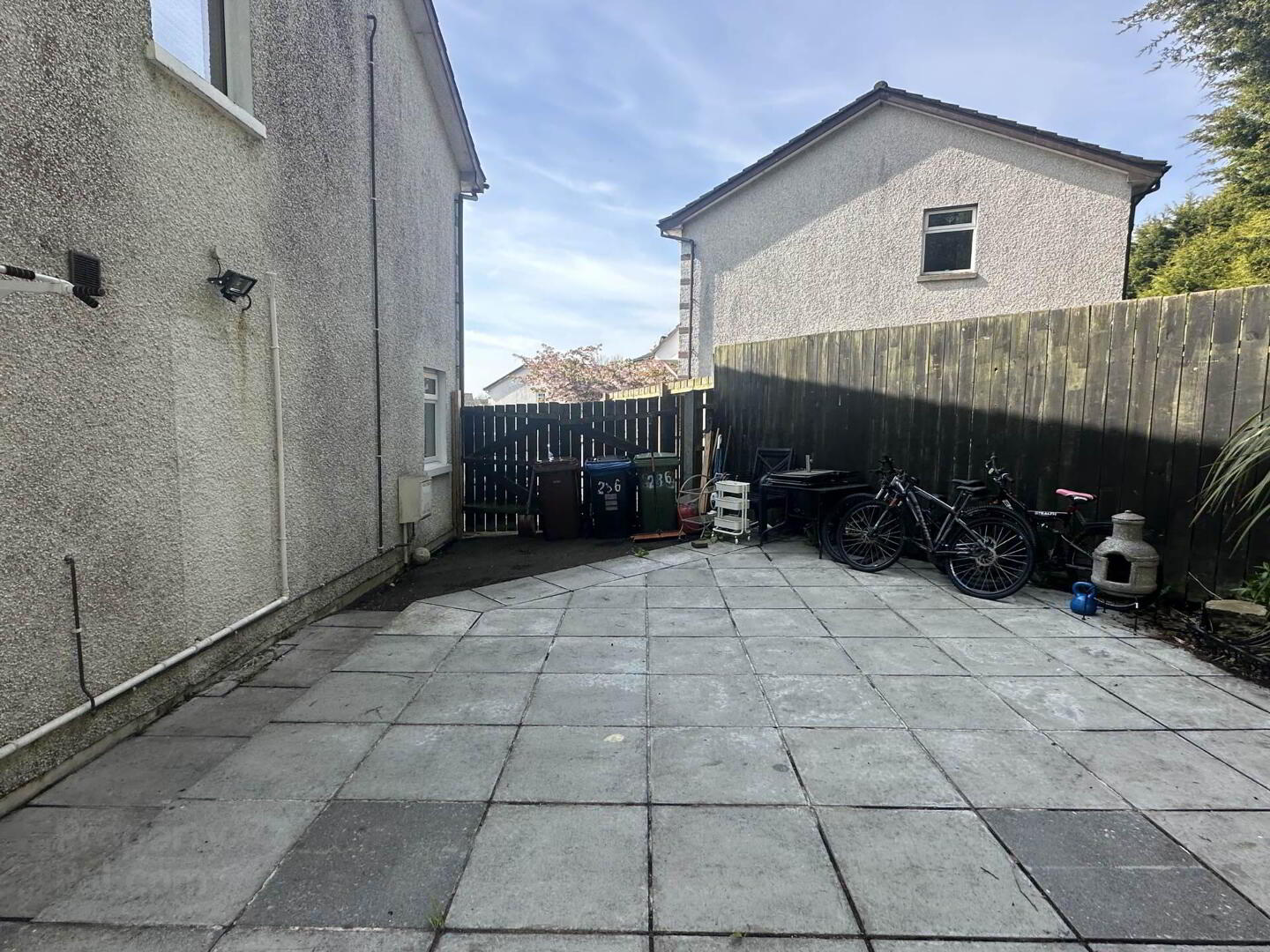 property description image