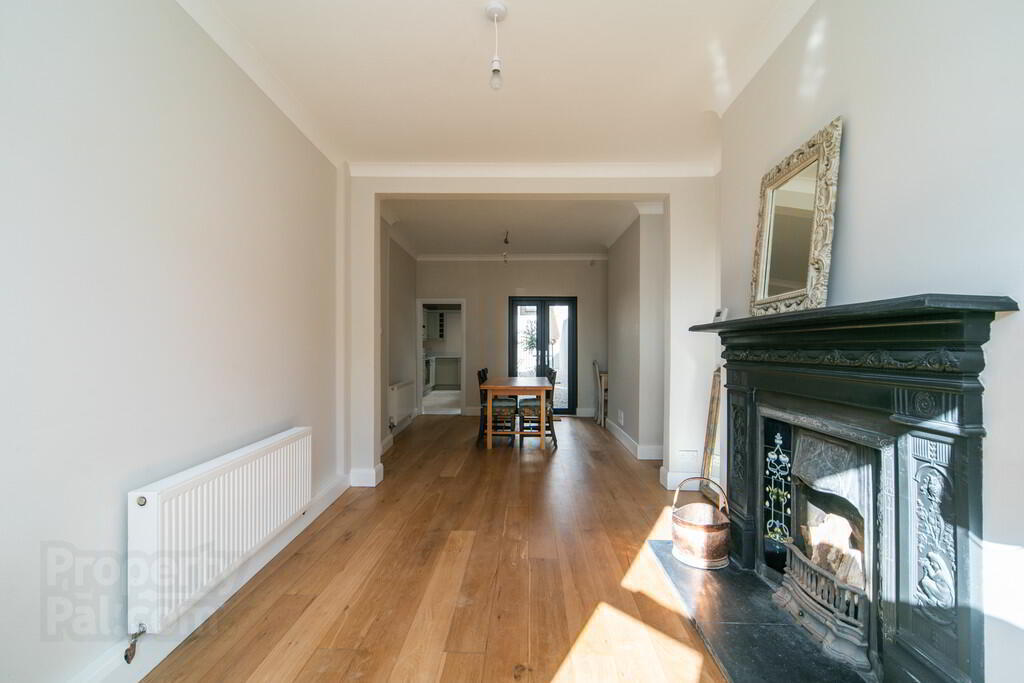 69 Surrey Street 6 of 26
