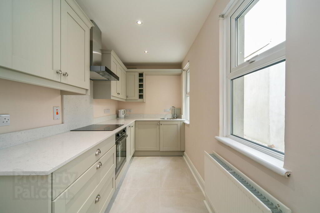 69 Surrey Street 10 of 26