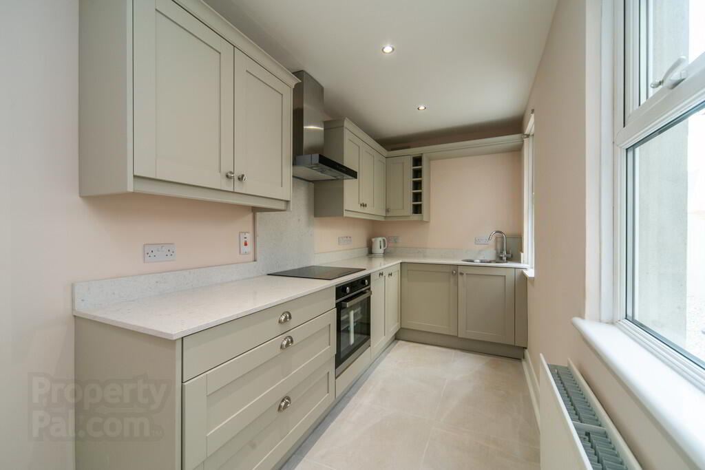 69 Surrey Street 9 of 26