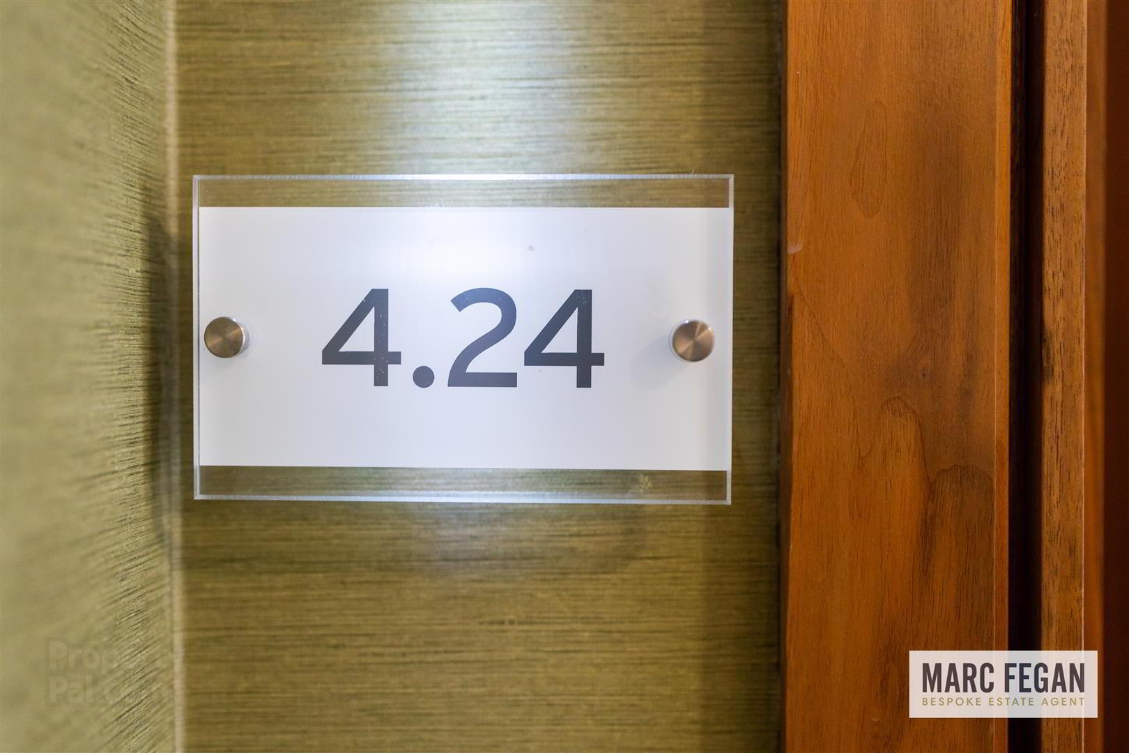 4.24 The Arc 12 of 43