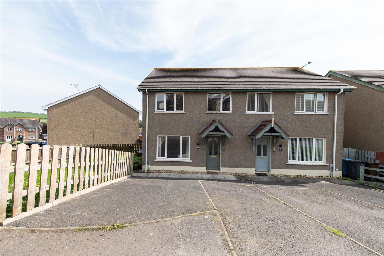 2 Struell Close 1 of 17