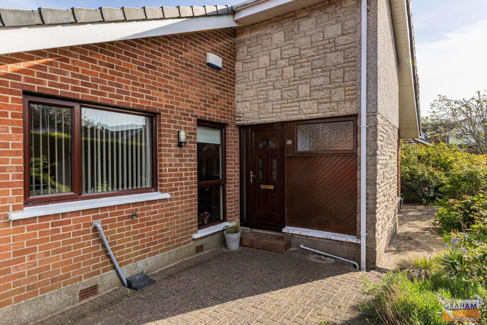 property description image