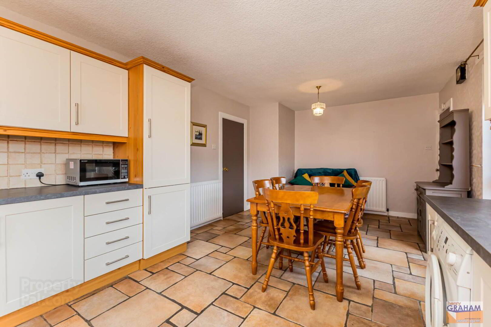 39 Monaville Avenue 8 of 25