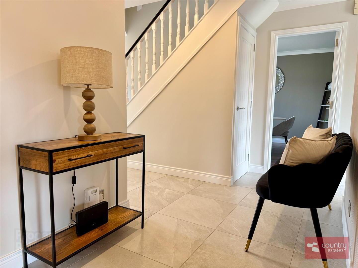4 Highgrove Court 8 of 45